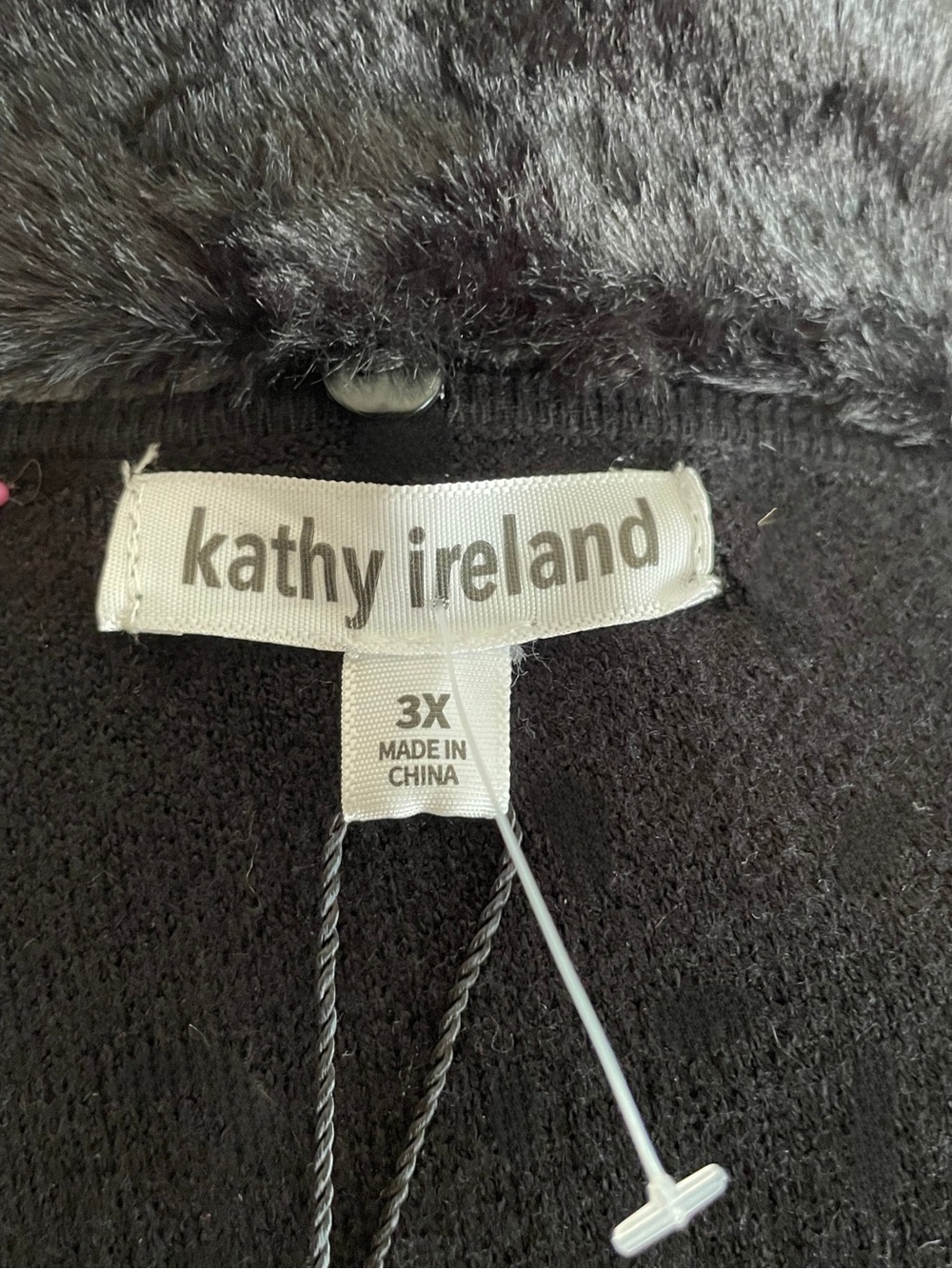 NWT KATHY IRELAND Women's 3X Black Removable Faux Fur Collar Sweater Cardigan - Picture 13 of 15